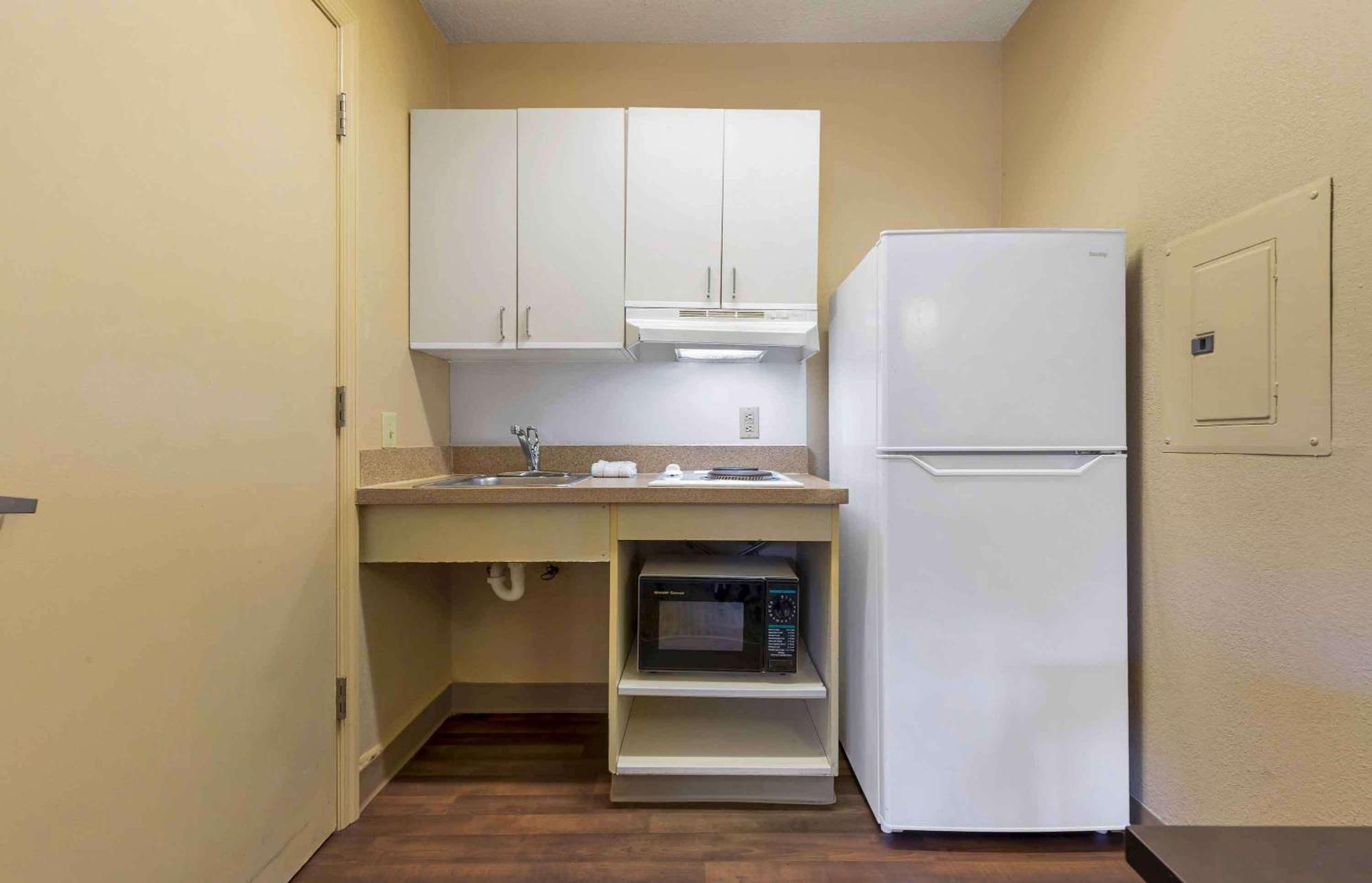 Extended Stay America Suites - Bakersfield - California Avenue Exterior photo